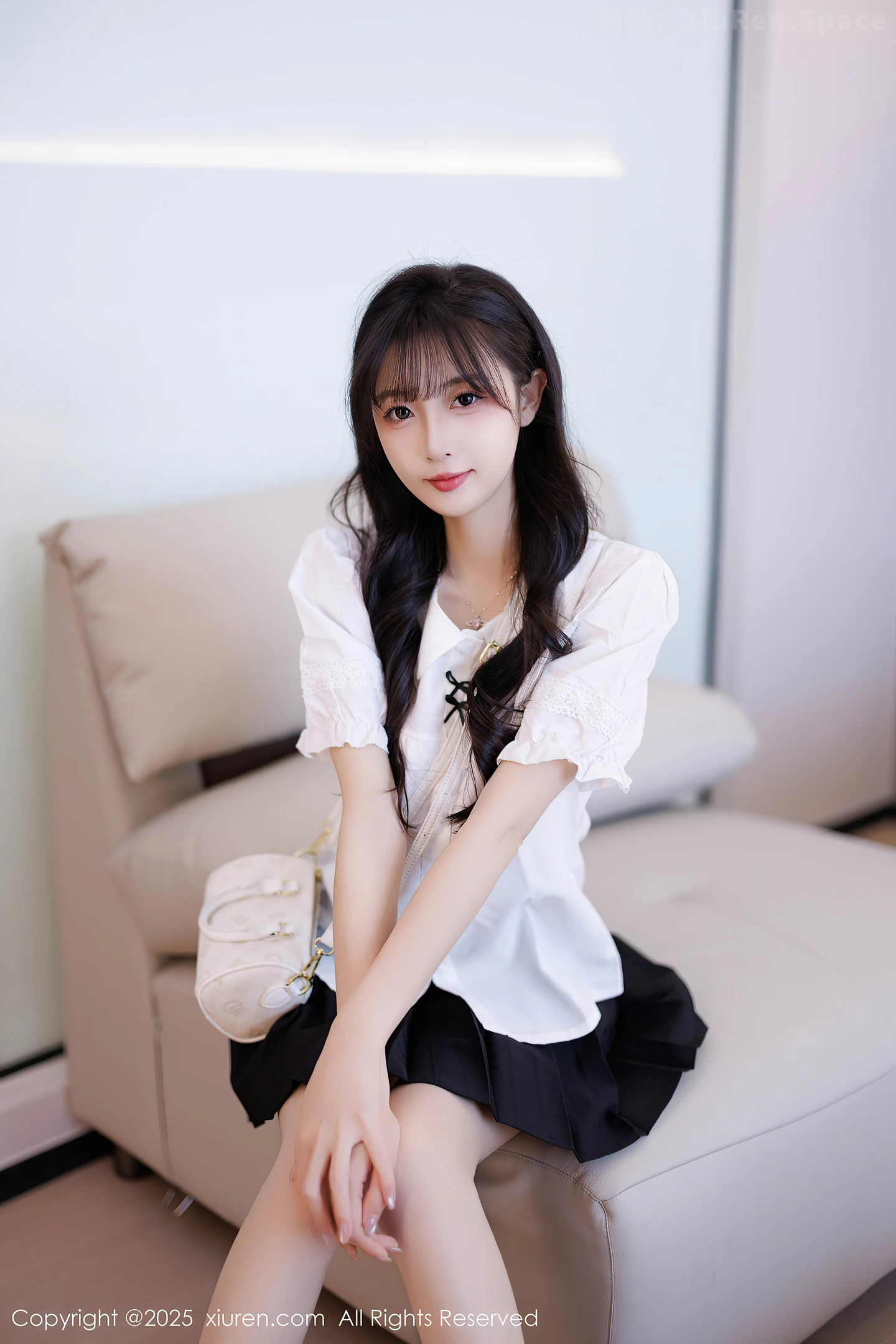 图片[6]-[XiuRen秀人网] VOL.10067 模特樱桃小阑子性感白色上衣配黑短裙秀曼妙身姿迷人诱惑写真83P-秀人网官方网站